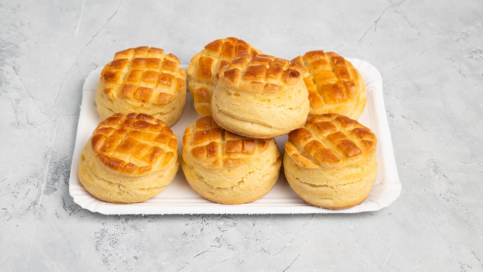 Burgonyás-vajas pogácsa Vajas croissant